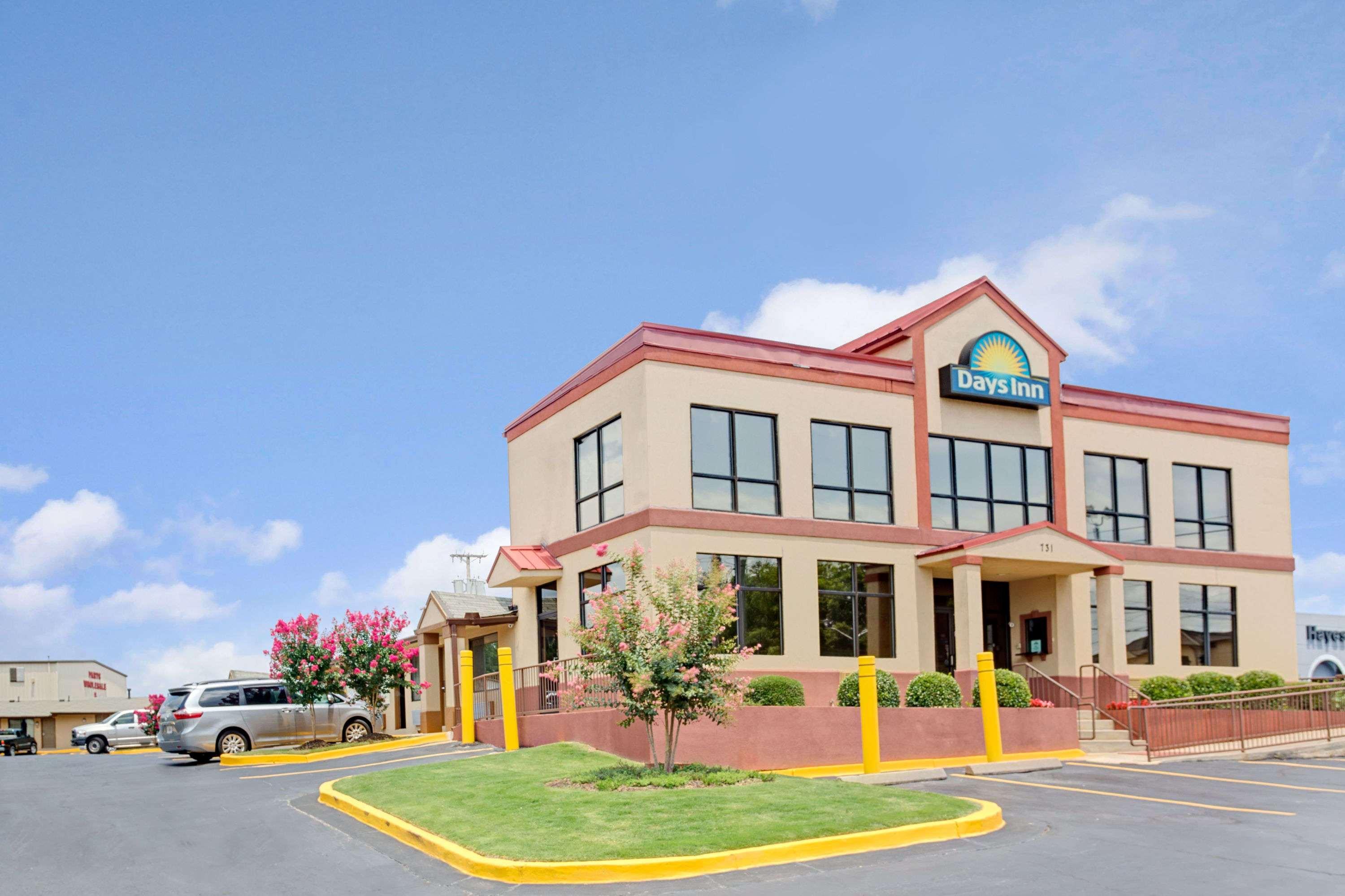 Days Inn By Wyndham Lawrenceville Kültér fotó